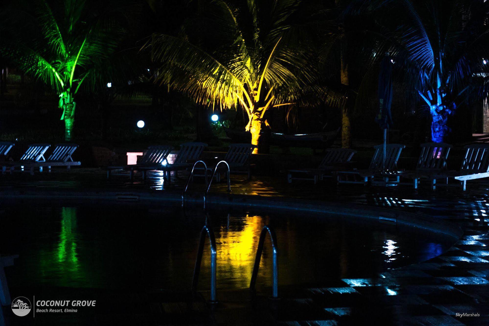Coconut Grove Beach Resort Elmina Extérieur photo